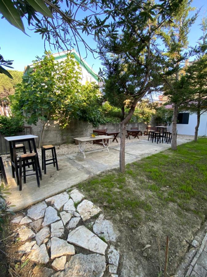 Hotel Garden Villa ARDO Golem  Exteriör bild